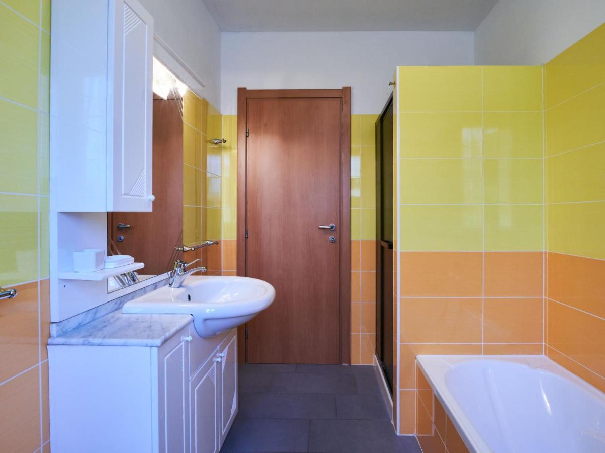 Apartment Aurora - Dma330 By Interhome Vercana Bagian luar foto